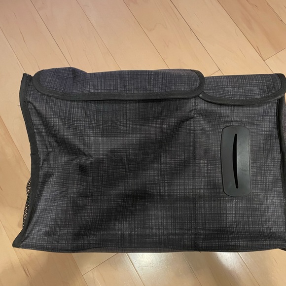 Thirty-One Caddy - Picture 3 of 7